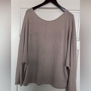 Open back summer sweater